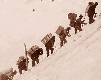 miners on chilkoo trail