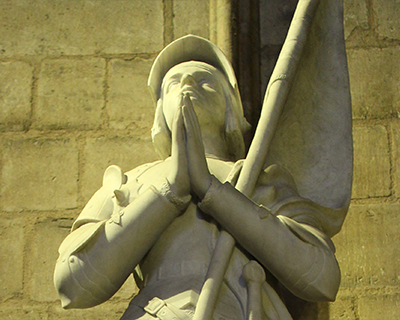 notre dame cathedral de paris joan of arc statue