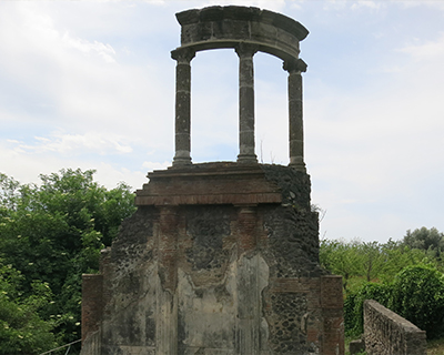 necropolis tombs mausoleums pompeii