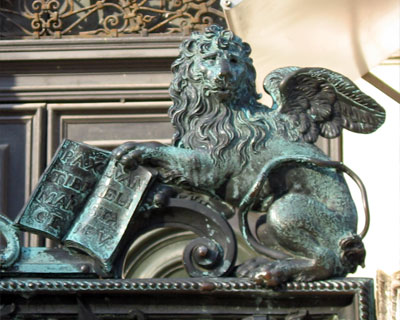 venice lion on campanile