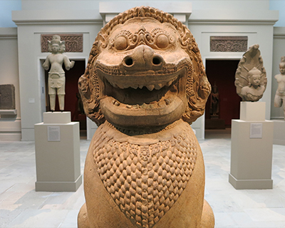 new york metropolitan museum art cambodian guardian lion