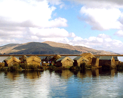 uros floating islands lake titicaca peru