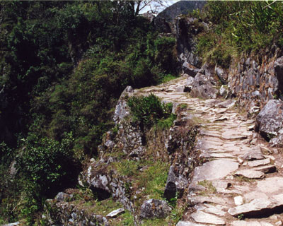 machu picchu inca trail to intipunku