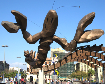 barcelona waterfront sculpture