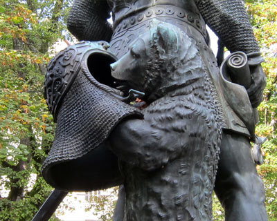 switzerland bern bear duke zahringen statue