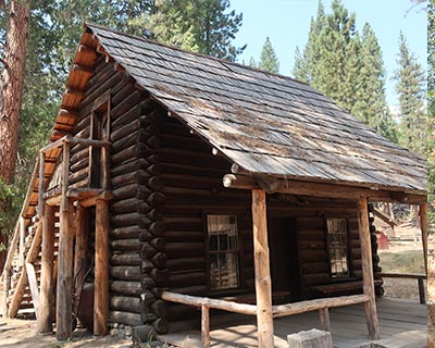 yosemite homstead cabin